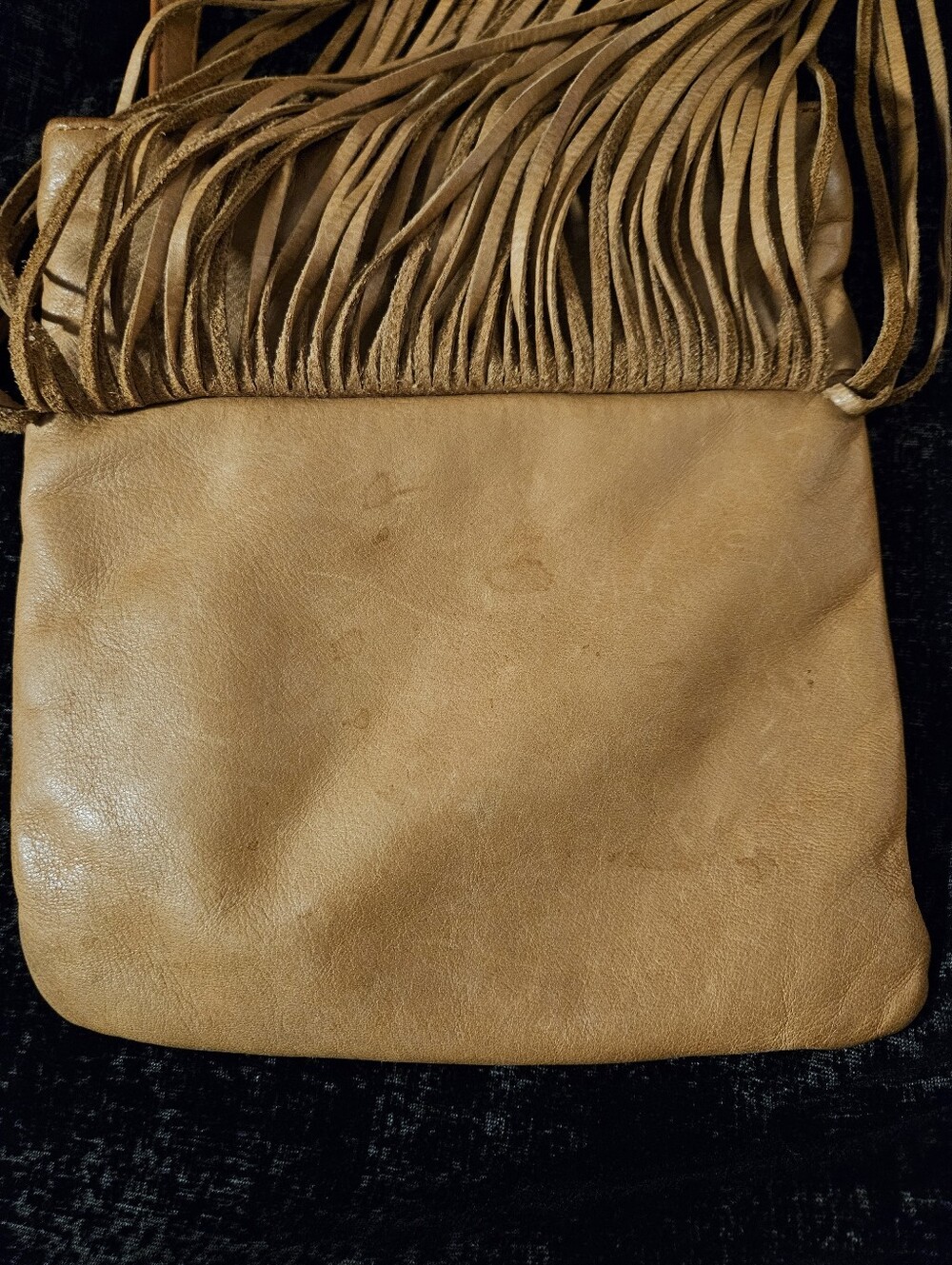 Margot Vintage Crossbody Fringe Leather Bag Camel Color - Picture 7 of 8